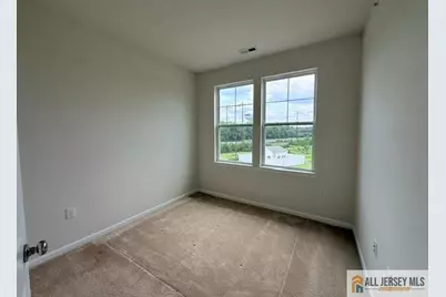 338 South Drive, North Brunswick Township, NJ 08902 - Photo 10