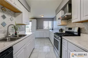10 Quincy Cir, South Brunswick Township, NJ 08810 - Photo 12