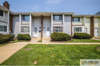 10 Quincy Circle #L-10, South Brunswick Township, NJ 08810 - Photo 1