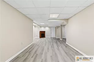24 Parkside Dr, Jamesburg, NJ 08831 - Photo 26