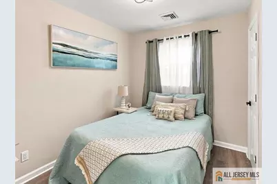 13 Glencourt Avenue, Edison, NJ 08837 - Photo 22