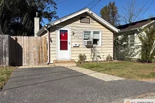 206 Hillcrest Ave, Old Bridge Township, NJ 08879 - Photo 1