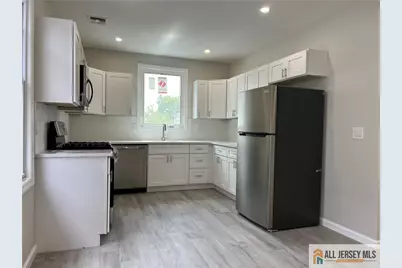 588 Livingston Avenue #2B, North Brunswick Township, NJ 08902 - Photo 6