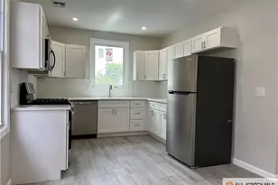 588 Livingston Ave, North Brunswick Township, NJ 08902 - Photo 6
