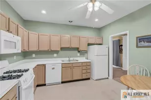 446 Bluebird Dr, Monroe Township, NJ 08831 - Photo 14