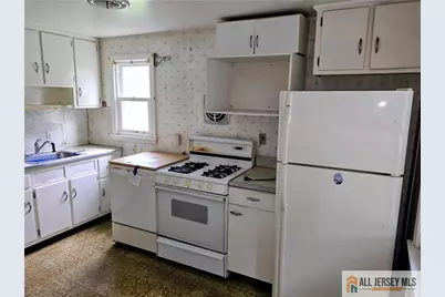 118 Standiford Avenue, Sayreville, NJ 08872 - Photo 6