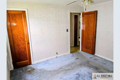 118 Standiford Avenue, Sayreville, NJ 08872 - Photo 8
