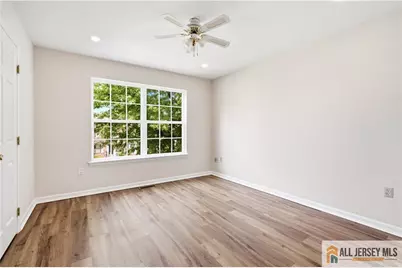 55 Parsler Place, Fords, NJ 08863 - Photo 18