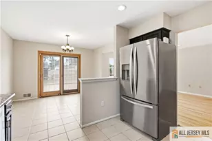 55 Parsler Pl, Fords, NJ 08863 - Photo 8