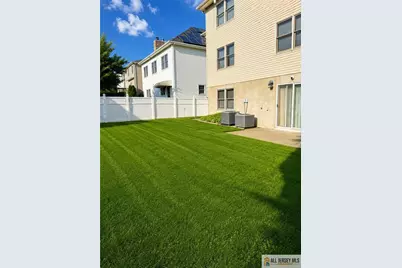 217 Van Buren Street, Lyndhurst Township, NJ 07071 - Photo 18