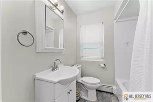 226 Bergen St, Hamilton Township, NJ 08610 - Photo 20