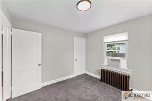 226 Bergen St, Hamilton Township, NJ 08610 - Photo 18