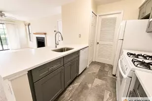 88 Crosspointe Dr, East Brunswick Township, NJ 08816 - Photo 6