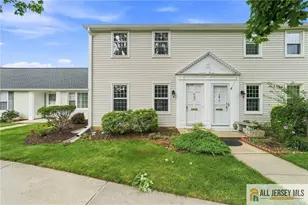 13 Sussex Way, Monroe Township, NJ 08831 - Photo 1