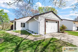 265 Crosse Dr, Monroe Township, NJ 08831 - Photo 24