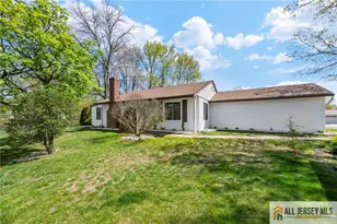 265 Crosse Dr, Monroe Township, NJ 08831 - Photo 22