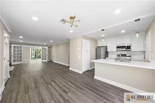 265 Crosse Dr, Monroe Township, NJ 08831 - Photo 6