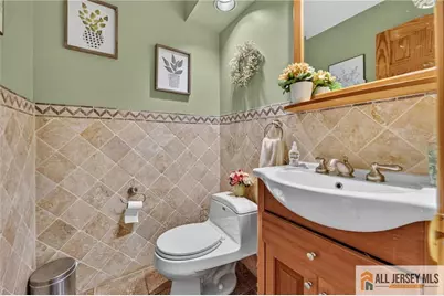 121 W Hill Road, Colonia, NJ 07067 - Photo 26