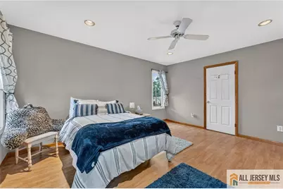 121 W Hill Road, Colonia, NJ 07067 - Photo 22