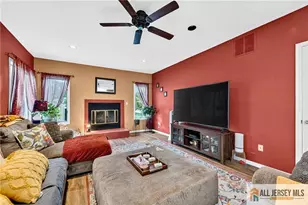 121 W Hill Rd, Colonia, NJ 07067 - Photo 16