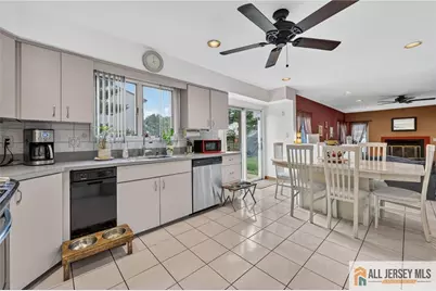 121 W Hill Road, Colonia, NJ 07067 - Photo 8