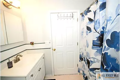 23 10th Street, Monroe Township, NJ 08831 - Photo 32