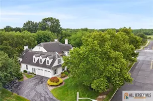 1 Woodland Dr, Cranbury Township, NJ 08512 - Photo 4