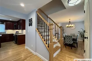 8 Tanglewood Ln, Colonia, NJ 07067 - Photo 4