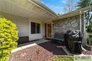 480 Fairton Dr, Monroe Township, NJ 08831 - Photo 4