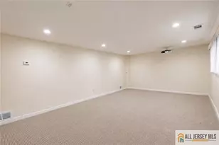 14 Harmon Rd, Edison, NJ 08837 - Photo 30