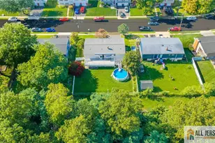 14 Harmon Rd, Edison, NJ 08837 - Photo 4