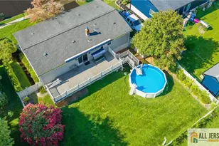 14 Harmon Rd, Edison, NJ 08837 - Photo 2