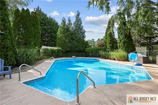 9 Talmadge Dr, Monroe Township, NJ 08831 - Photo 4