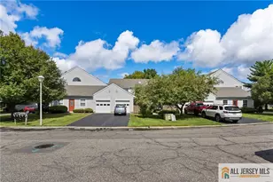 23 James Buchanan Dr, Monroe Township, NJ 08831 - Photo 2