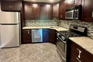 36 Fisher Dr, Franklin Township, NJ 08823 - Photo 8