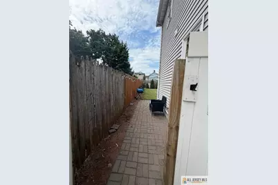[Address not provided], New Brunswick, NJ 08901 - Photo 4
