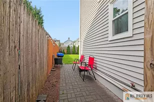 24 Welton St, New Brunswick, NJ 08901 - Photo 10