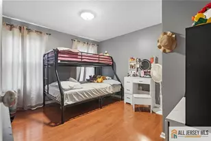 24 Welton St, New Brunswick, NJ 08901 - Photo 4