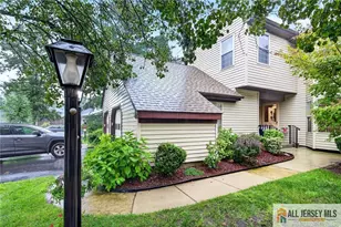 5 Hillsborough Dr, Monroe Township, NJ 08831 - Photo 1