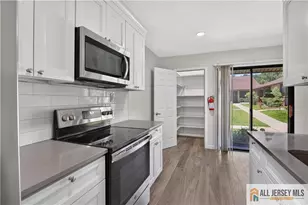 47 Wild Turkey Way, Manalapan Township, NJ 07726 - Photo 6