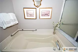 654 Bluebird Dr, Monroe Township, NJ 08831 - Photo 38