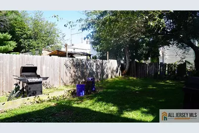 297 Seaman Street, New Brunswick, NJ 08901 - Photo 4