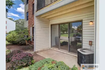 81 Canterbury Court, Piscataway Township, NJ 08854 - Photo 2
