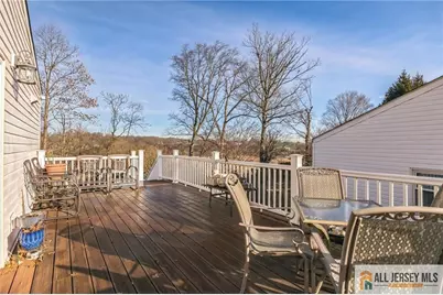 112 Tunison Road, New Brunswick, NJ 08901 - Photo 18