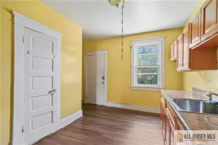 364 Alpine St, Perth Amboy, NJ 08861 - Photo 10