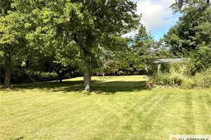 35 Wellington Rd, East Brunswick Township, NJ 08816 - Photo 16