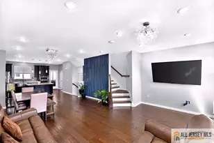 310 South Dr, North Brunswick Township, NJ 08902 - Photo 6