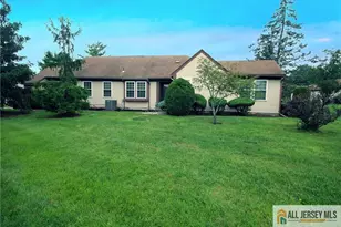 12 Dorchester Dr, Monroe Township, NJ 08831 - Photo 1