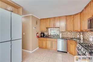 45 Morgan Pl, East Brunswick Township, NJ 08816 - Photo 4