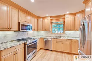 23 Oakey Dr, South Brunswick Township, NJ 08824 - Photo 6